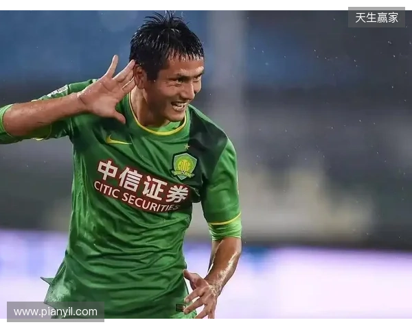 邵佳一：国足没有梅西C罗姆巴佩，不可能把球给一个人就解决问题