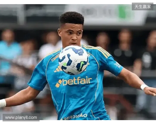 多特即将签下17岁左后卫帕特雷斯,预计给克鲁塞罗超千万欧 多特即将签下17岁左后卫帕特雷斯,预计给克鲁塞罗超千万欧