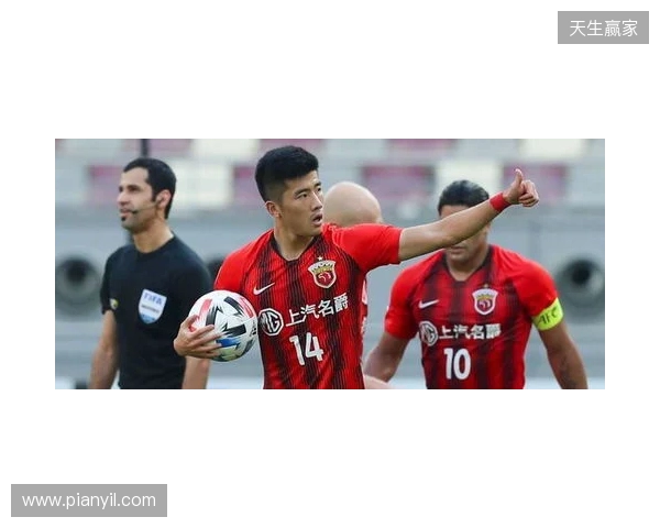 上海海港富盛经开6-1上海赛更达，李圣龙双响杨黔东获处子球