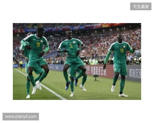 卡什:跟莱万并肩作战感觉很棒;希望能随波兰再踢一次世界杯